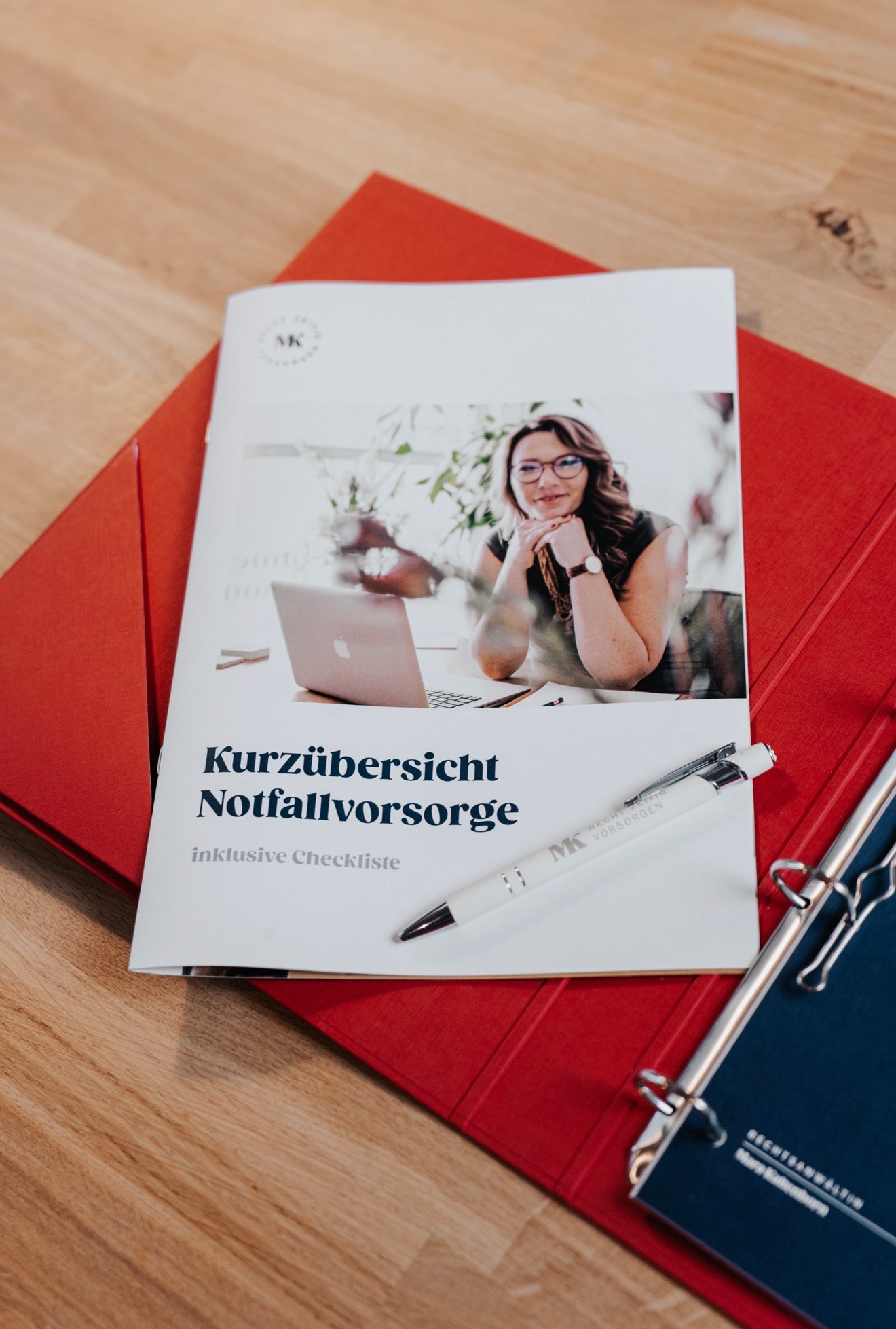 Basic: Notfallordner mit Notfalllisten (gedruckt im Ordner und als Downloaddatei!) und Kurzübersicht